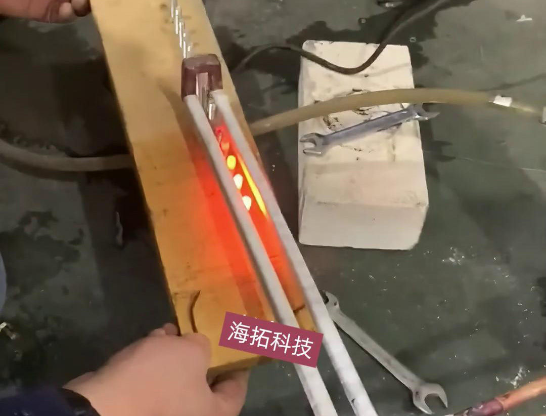 6mm端头在线退火，高频加热机配合自动输送带实现均匀加热退火
